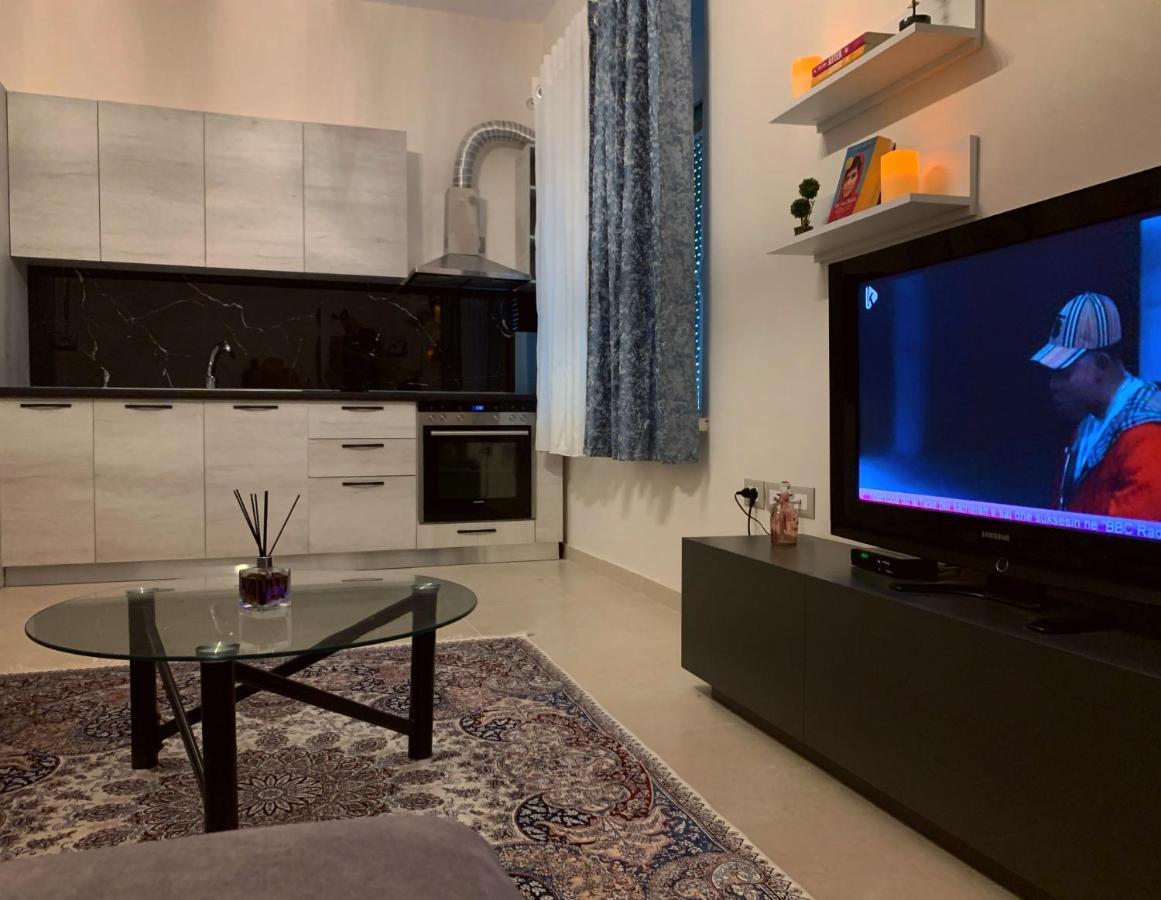 Jessica'S Apartment 티라나 외부 사진